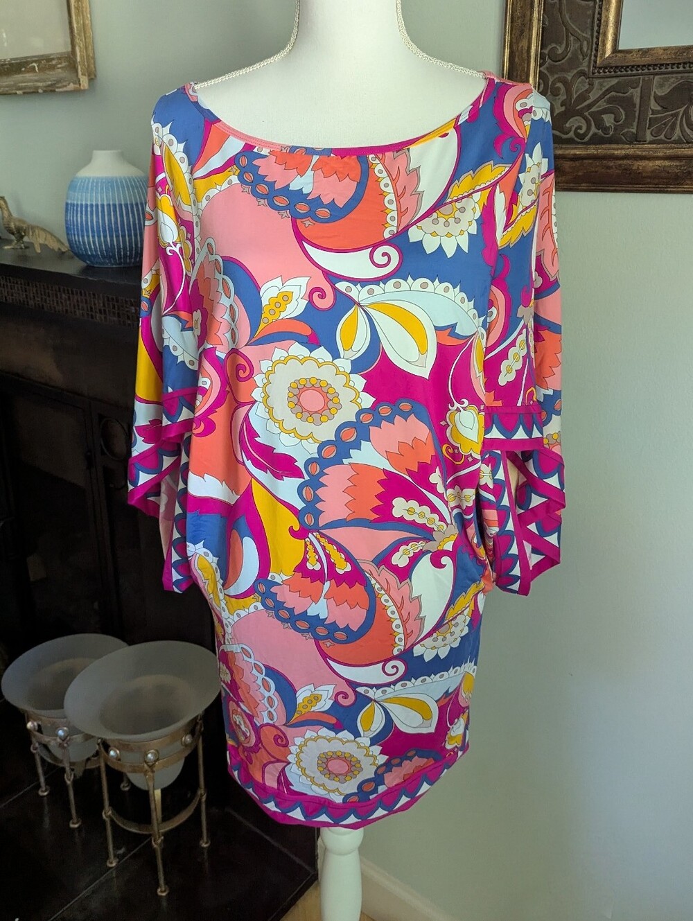 Trina Turk Women's Medium Sevilla Tunic Dress Swim Cover Up Pink Paisley